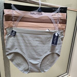 NWT Beautiful, Nautica Intimates  Women’s 5Pk Brief Set. Multicolored. Sz 1X.$40
